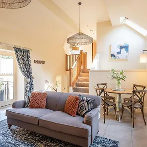 https://rambling-rose.yorkshirehotels.net